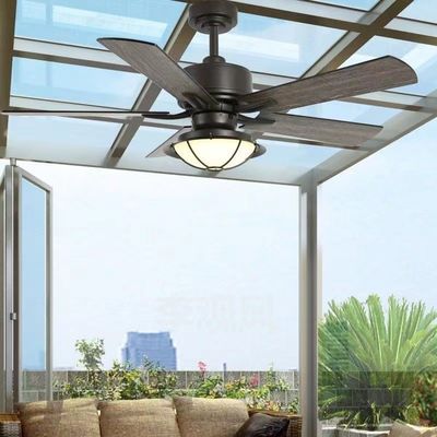 Ventilador de techo resistente al agua con ventiladores resistentes a la luz