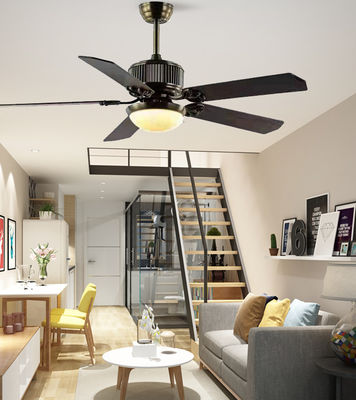 Ventilador de techo de madera contrachapada de 52 pulgadas con luz Ventiladores de techo contemporáneos con luces LED