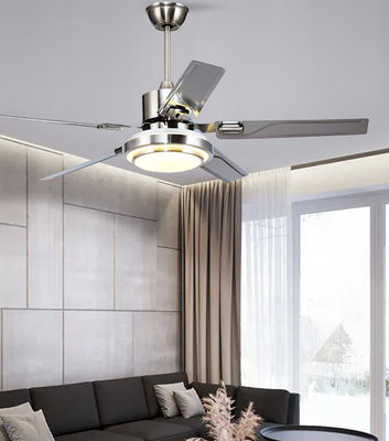 Los ventiladores de techo de motor de corriente continua de plata de 52 pulgadas con luces / 5 cuchillas ABS