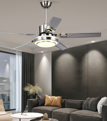 Los ventiladores de techo de motor de corriente continua de plata de 52 pulgadas con luces / 5 cuchillas ABS